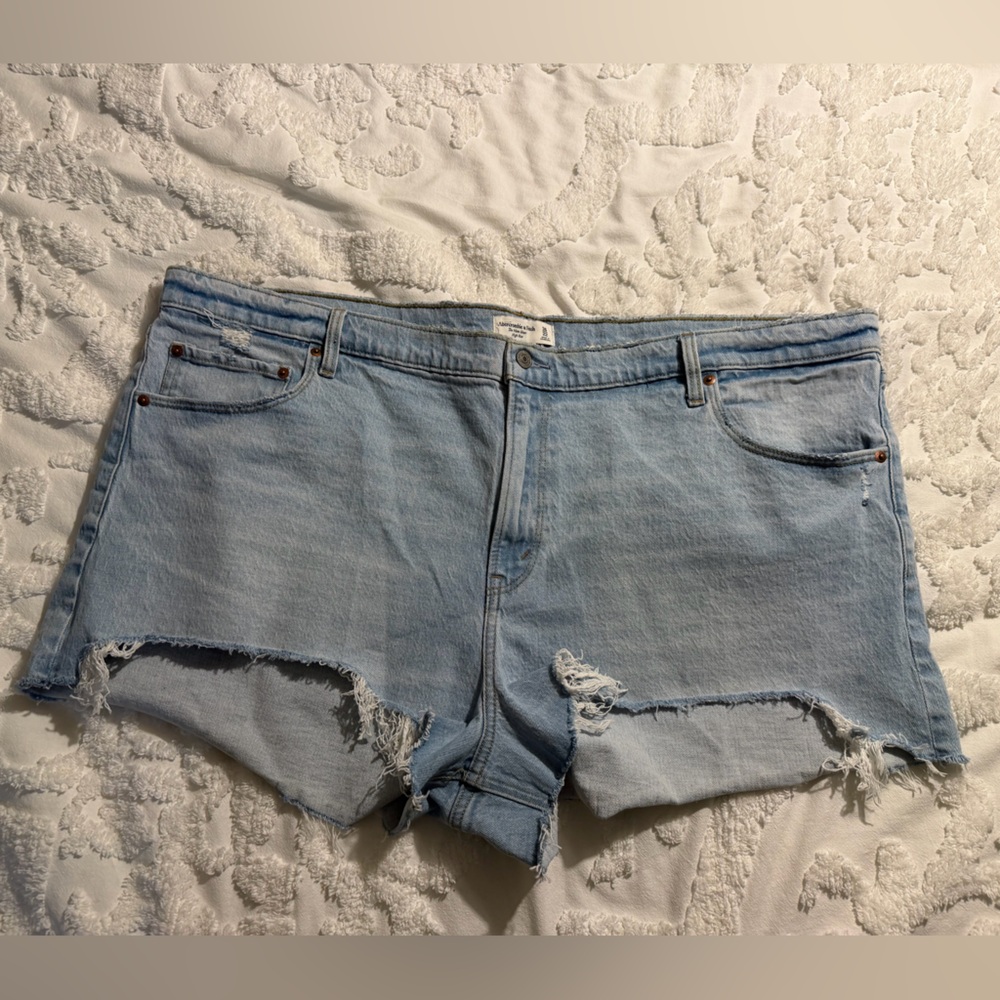 Abercrombie & Fitch Light Wash Jean Shorts